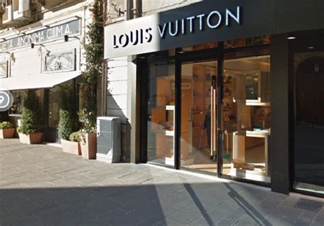 louis vuitton bari cerca personale|Louis Vuitton a Bari in Via Sparano, 127: ⏰ orari e ☎ telefono.